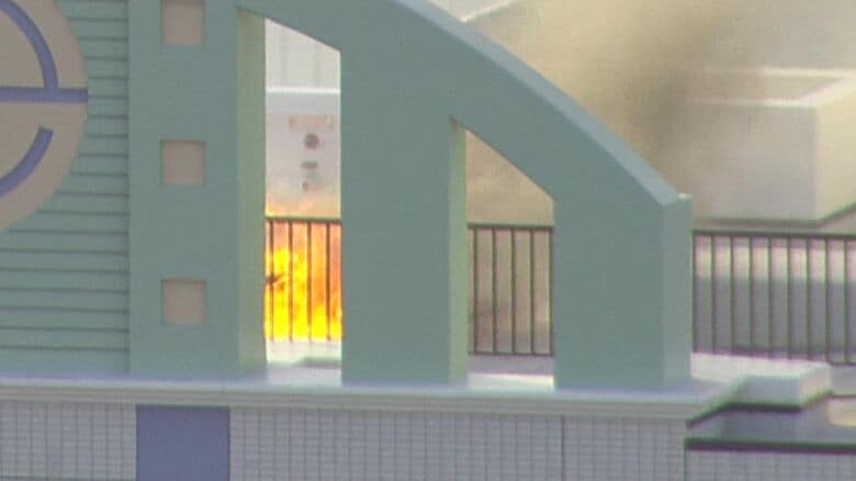 11階建てマンションの屋上で火事 “バーベキュー”の炭火の不始末か 消えたと思っても中心部にはまだ“火種”が 数時間後に出火のケースも｜FNNプライムオンライン