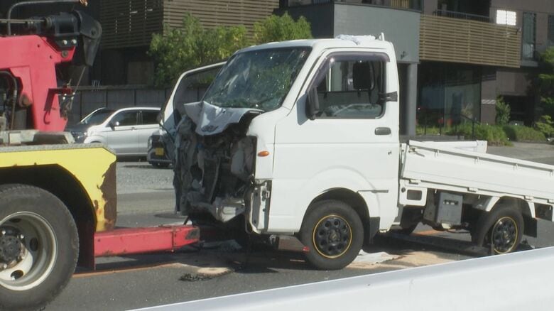 70歳男性が運転の軽トラが次々に衝突か　1人意識不明の重体　5人重軽傷　5台が関係する事故｜FNNプライムオンライン