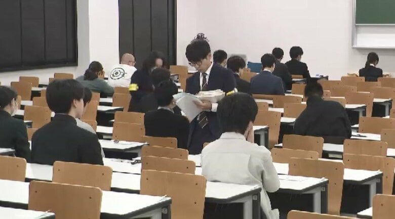 大学の2026年問題　進学率62.3％も…存続かけ受験生を取り合う“戦国時代”へ　今後10年で4年生大学が“100校減る可能性”も｜FNNプライムオンライン