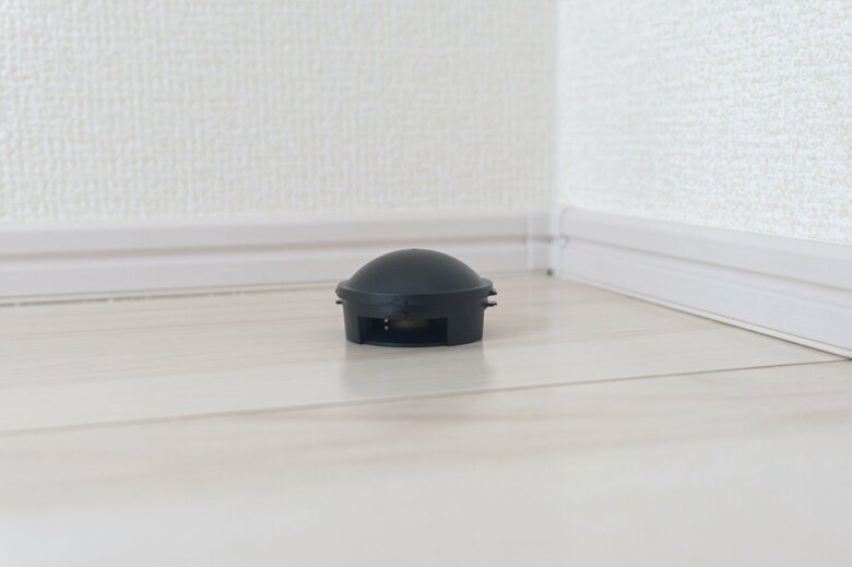 ベイト剤は2カ月を目途に交換を（イメージ）