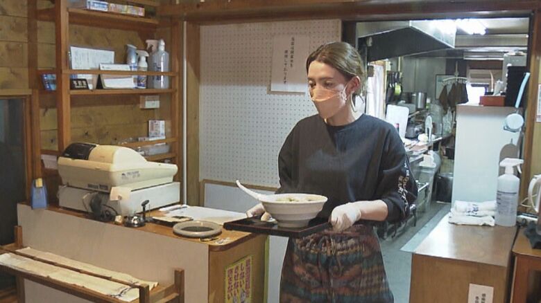 看護師を辞め店を手伝う　長女・志保さん