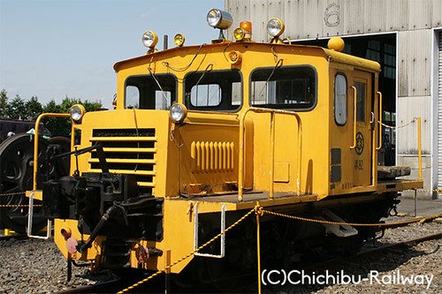 軌道モーターカー（出典:秩父鉄道）