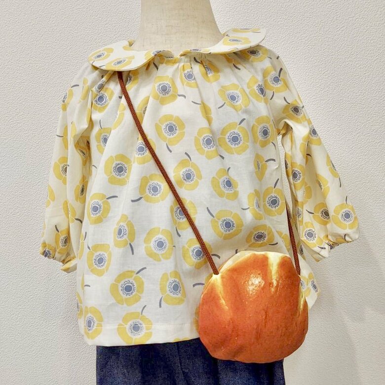 クリームパンを再現したポシェット