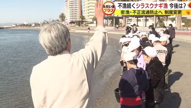 子供たちによるウナギの放流