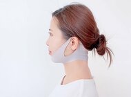 “あごを支える”サポーターが大人気! テレワークの姿勢の悩みを解消…使い方の注意点を聞いた