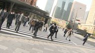 緊急事態宣言で 東京の街は様変わり さいたま市では始業式