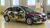 スケルトン仕様の車で仕組みを学ぶ 整備士養成の専門学校に自動車販売店が寄贈(島根・松江市)