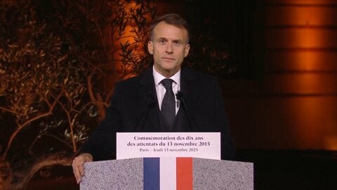 130人が死亡したパリ同時多発テロから10年、現場などで追悼　マクロン大統領「国家は常に戦い続ける」と強調