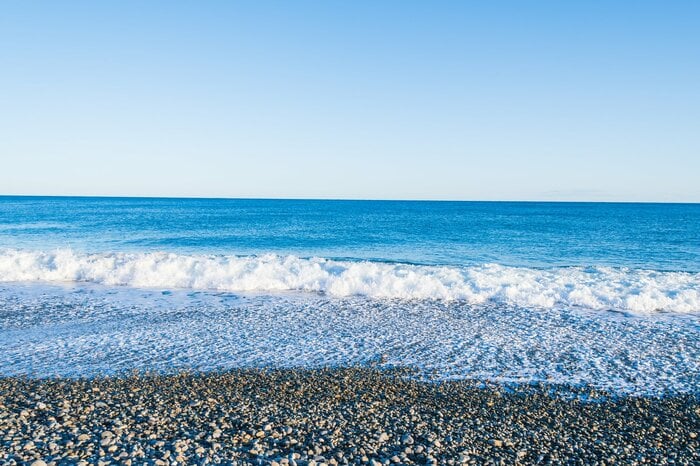 日本は「海に守られている」(画像:イメージ)