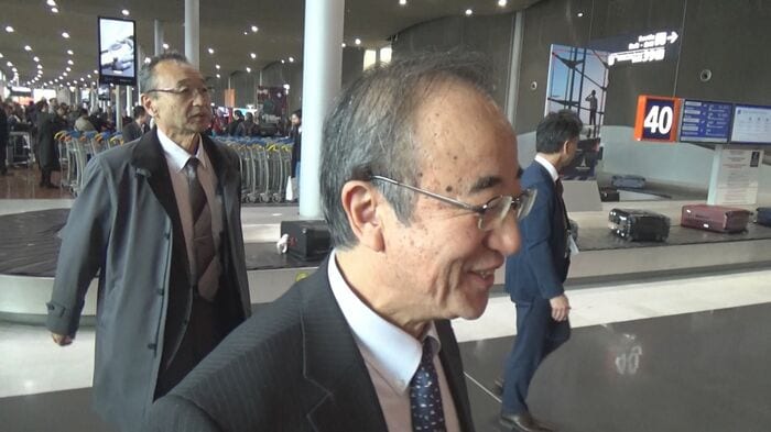 新潟県 花角英世知事(右) 佐渡市 渡辺竜五市長