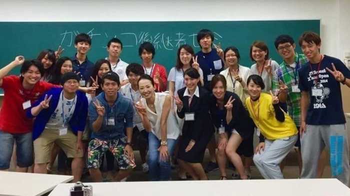 学生が部活みたいに泣く…家業の後継者たちが受けるユニークな授業