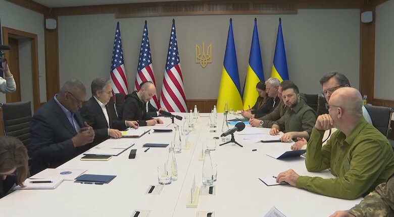 「ロシアは戦争で失敗している」米高官がゼレンスキー氏と首都キーウで会談　ウクライナ軍の火力を急拡大へ