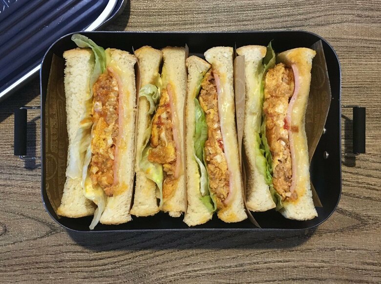 息子さんが好きだったサンドイッチ弁当(提供:えみまる~mogu feltさん)