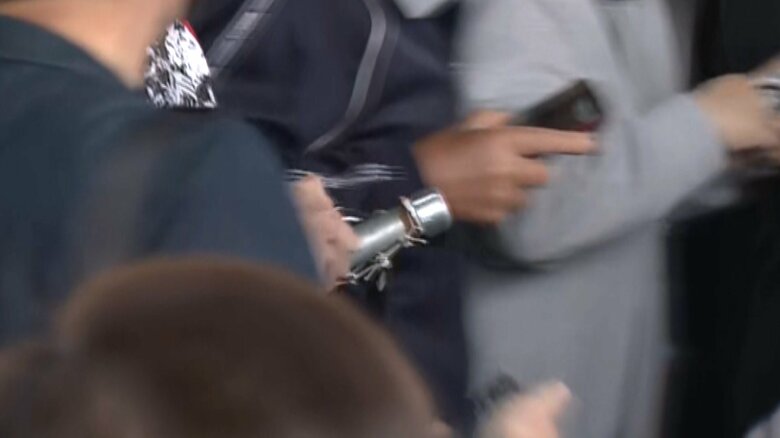 見つかった金属製とみられる爆発物