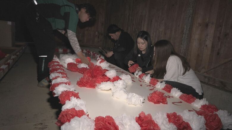 祭りの準備をする実行委員のメンバー