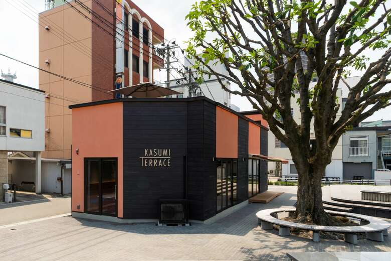 店内は全席禁煙。営業時間・メニューなどお店の情報はネットで確認してほしい