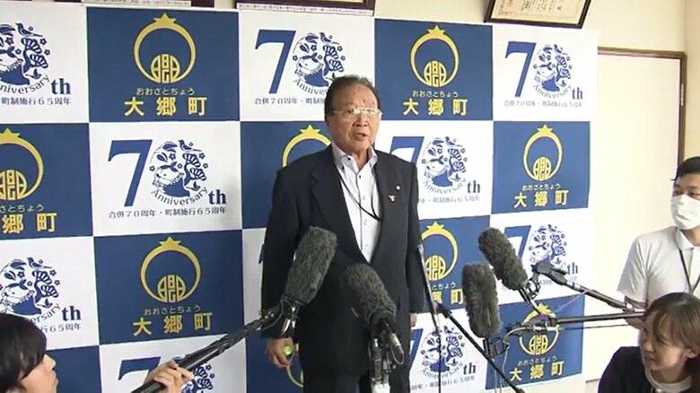 閉会後 住民投票を行う考えを示した田中町長