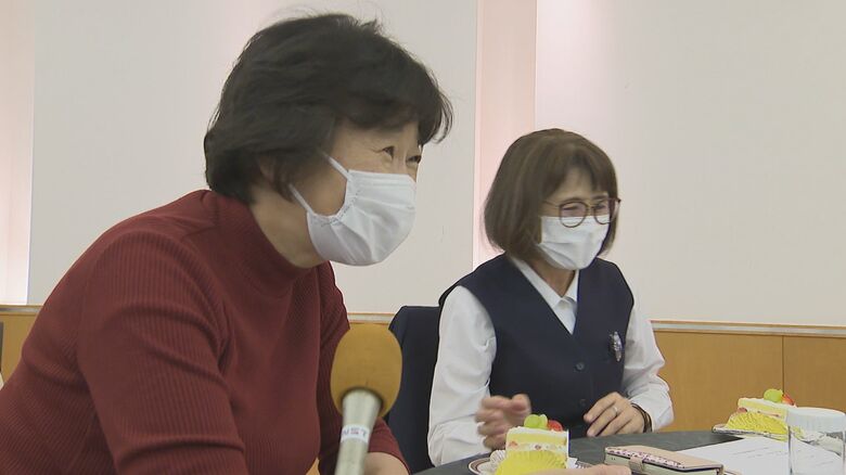 意見を交換するセミナー参加者