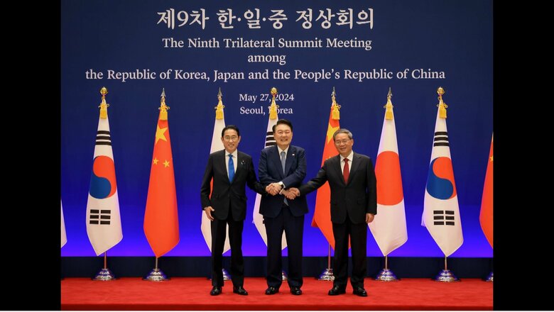 内閣広報室提供