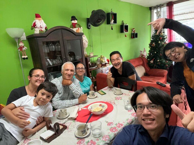 私たち取材班を自宅に招待してくれたレイナルドさん