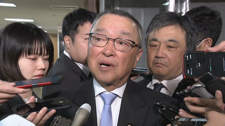 自民党・宮沢税制調査会長