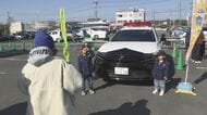 全国で1台“クラウンスポーツのパトカー”も…子供たちが防犯や環境について学ぶイベント ドライバー側の視界など確認