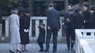 繋がる命 47歳の若さで亡くなった高円宮さまの命日に2人の孫が 久子さまら参列者に笑顔届ける