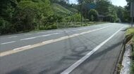 直進の大型バイクとコンビニに入ろうと右折した車が衝突…41歳男性が全身強打し意識不明の重体（島根）