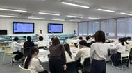 広島井口高校の生徒が地域のロボットシステム構築企業などで校外学習　社会の課題と解決への取り組みを学ぶ