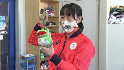 衝撃の「引退発言」の真相から宇宙の話まで！五輪ボクシング金・入江聖奈と1年をふり“カエル”