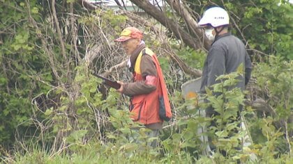海水浴場から1.7キロの住宅街に出没したクマ を「緊急銃猟」で駆除　富山市で犬の散歩中の女性を襲う
