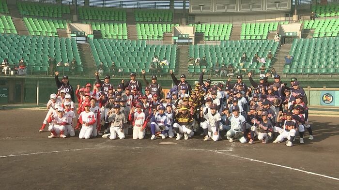 甲斐拓也選手が恒例の野球教室