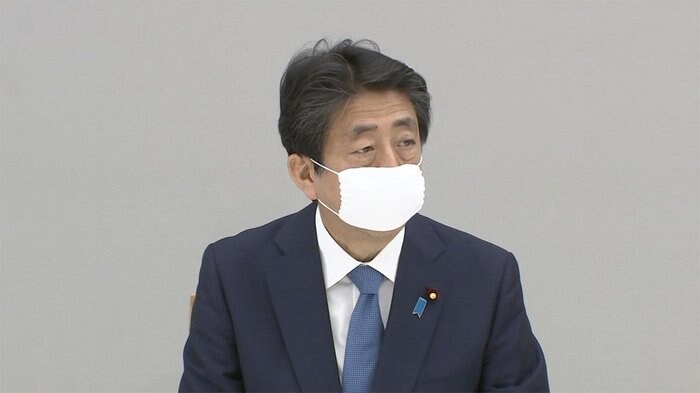 新型コロナウイルス感染症政府対策本部会議 18日・首相官邸