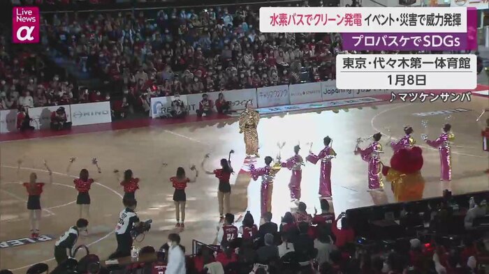 松平健さんのパフォーマンスに沸く会場