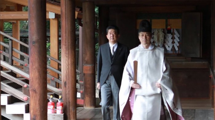 安倍前首相 靖国神社を参拝 「首相退任を英霊に報告」