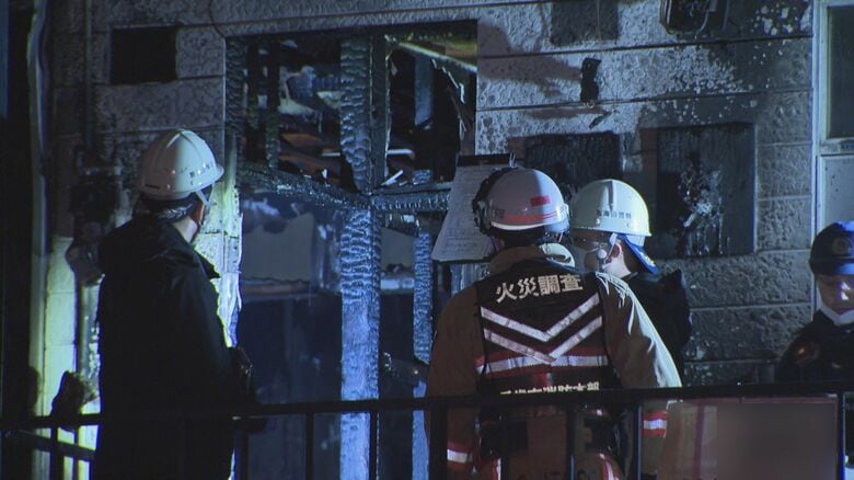 「建物から煙が見えて爆発音もした」木造２階建ての共同住宅で火災 住民とみられる50代の男性が死亡＜北海道・千歳市＞｜FNNプライムオンライン