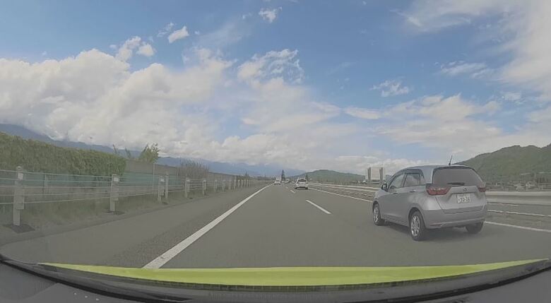 「逆走している黒い軽乗用車がいる」と複数の通報　高速道路が一時通行止めに　長野道下りの安曇野IC～更埴IC間｜FNNプライムオンライン