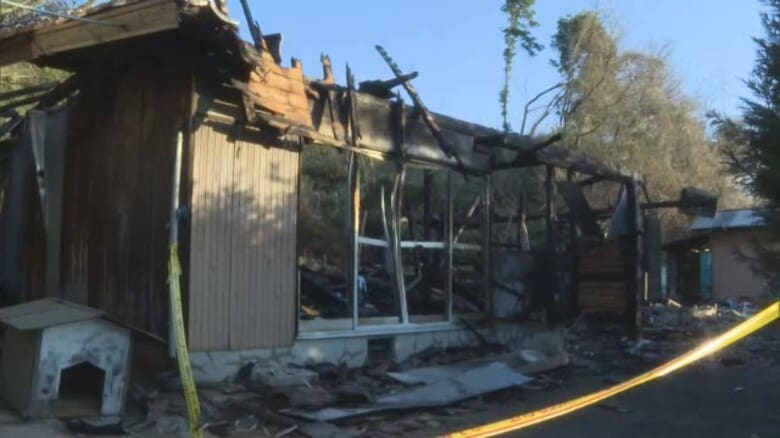 【続報】浜田市住宅火災で見つかった遺体の身元判明　住人の68歳男性の死亡確認（島根）｜FNNプライムオンライン