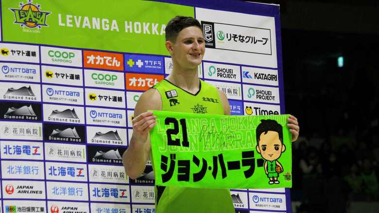 【レバンガ北海道】11連勝に6000人が歓喜！今季最多の109得点で快勝！富永啓生は28得点、ジョン・ハーラーが24得点「なまら最高です！」｜FNNプライムオンライン