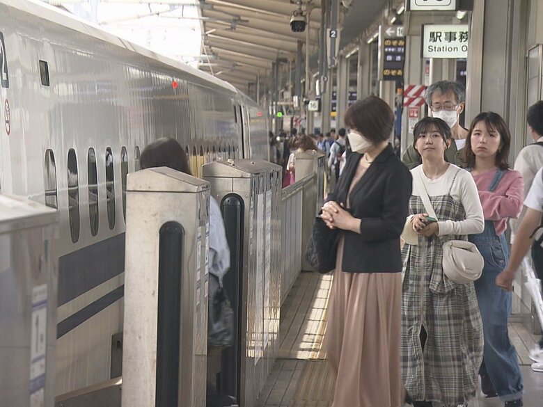 GW3日目…東海道新幹線は故郷や行楽地へ向かう人々で混雑 ピークは下りが5/3で上りが5/6の見込み｜FNNプライムオンライン