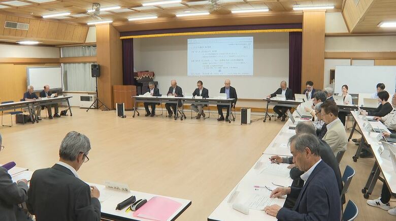 自治組織のあり方検討委員会（5月21日、高森町役場）