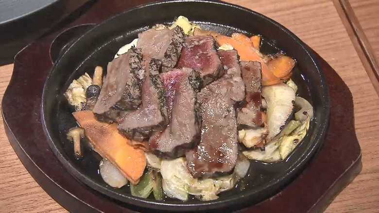 「低カロリー・高タンパク」新メニュー続々! クジラ肉ってどんな味?…商業捕鯨再開に飲食業界も注目