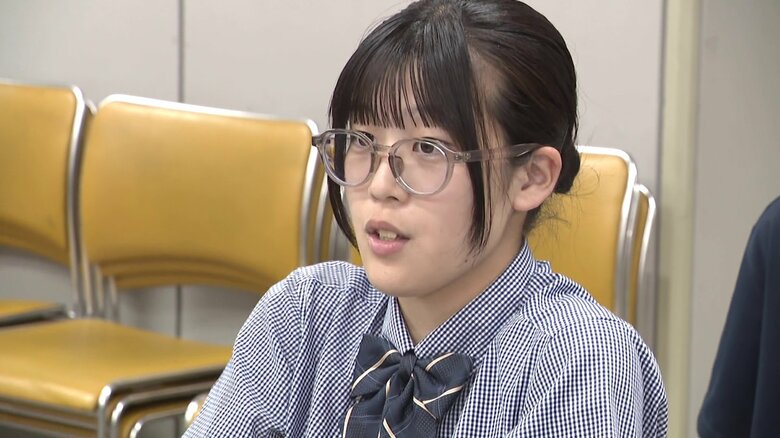 「番組に込めたメッセージを受け取ってほしい」と話す哘 桜さん（3年）