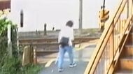 踏切内で警報音 視覚障害者の女性は立ち止まり、そして…置き去りにされた危険 進まない対策【奈良発】