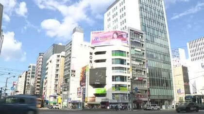 ビル屋上で新たな落書き見つかる　屋上看板の落書き事件　広島市・八丁堀交差点