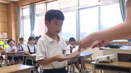 さあ夏休み！富山県内ほとんどの小中学校で1学期の終業式　子どもたちが夏休みの予定に胸膨らます