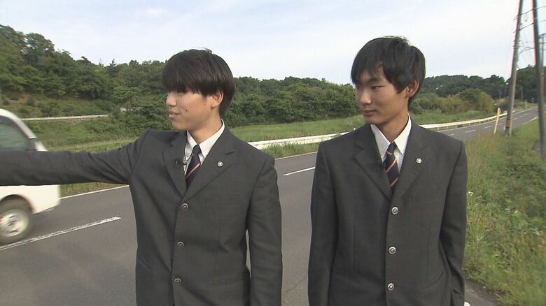 村田高校に通う佐藤光さん（左）と田中仁斗さん（右）