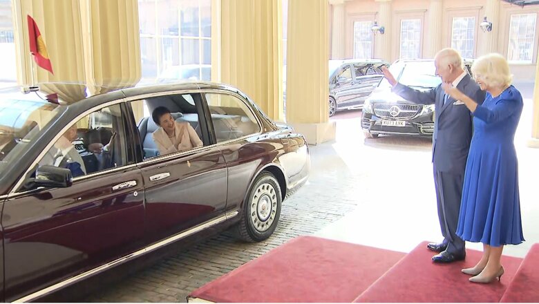 6月27日、バッキンガム宮殿を訪れ、チャールズ国王夫妻にお別れの挨拶をされた両陛下