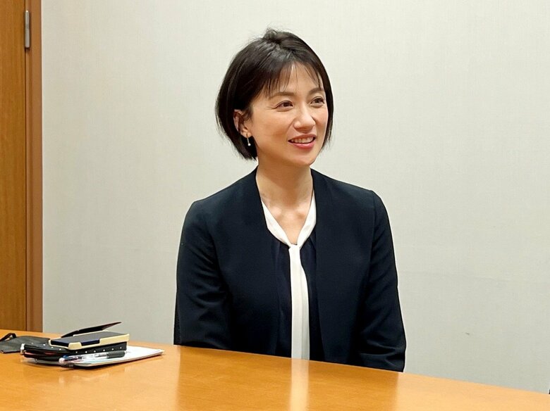 聞き手：梅津弥英子　現在、高2の息子と中1の娘の子育て真っ最中