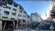 ウクライナ軍がロシア占領のルハンスク州をドローン攻撃　4人死亡、18人がれきの下に取り残されている可能性